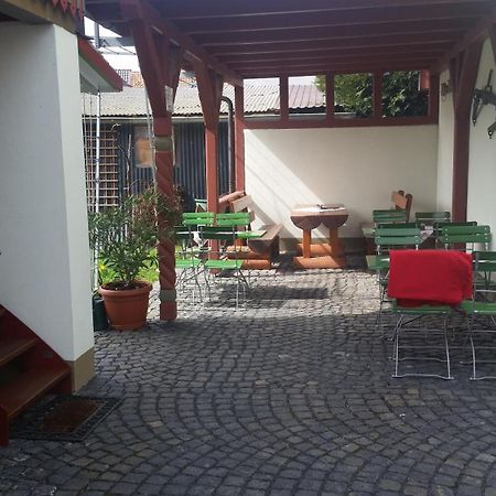 Cafe Im Hof- Bed & Breakfast Streufdorf Экстерьер фото