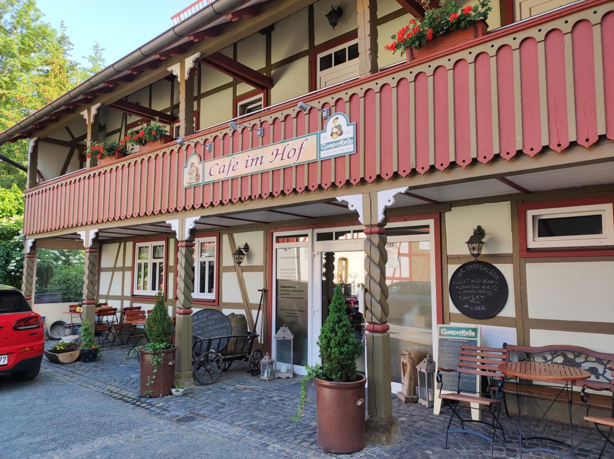 Cafe Im Hof- Bed & Breakfast Streufdorf Экстерьер фото