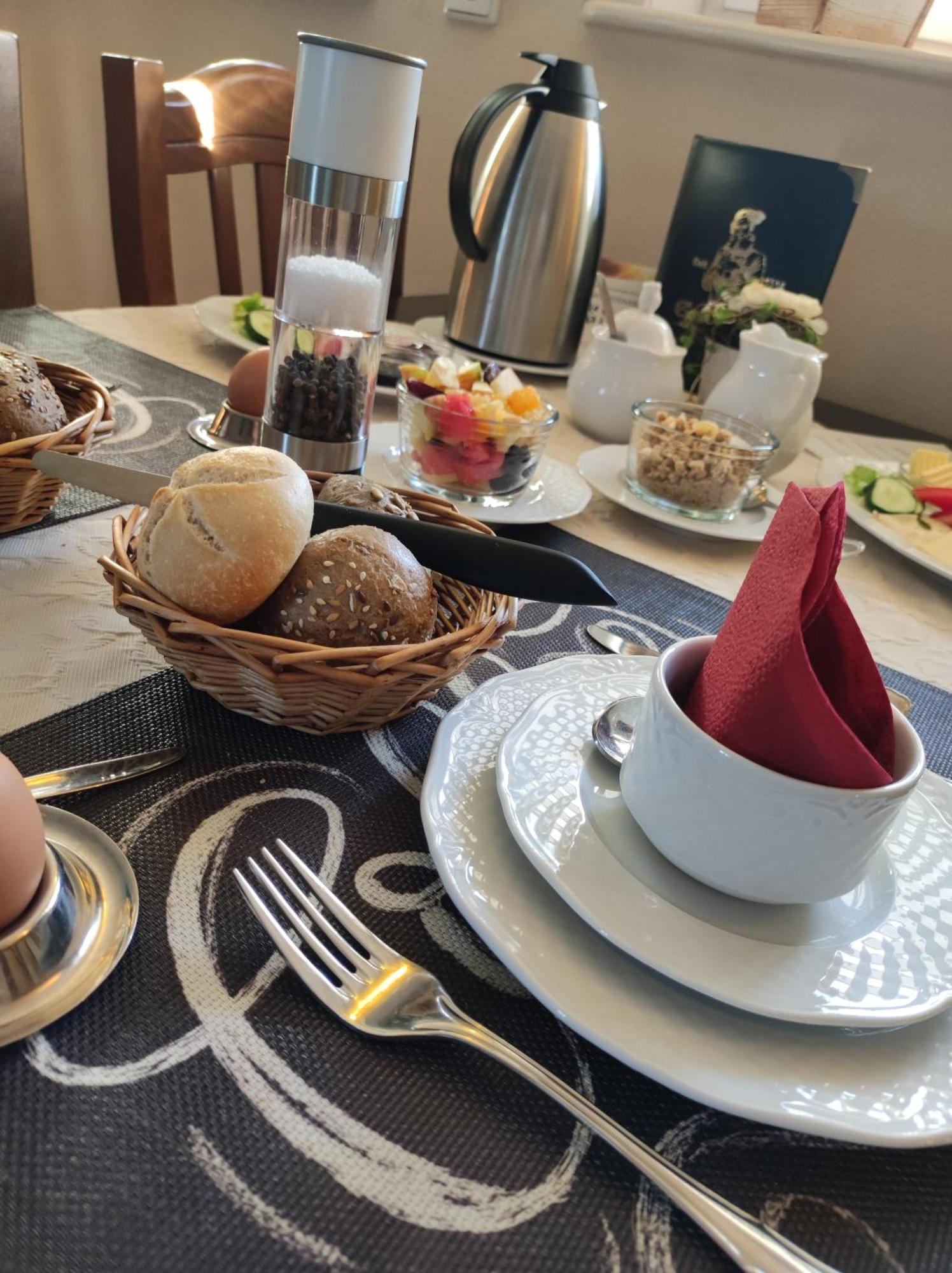 Cafe Im Hof- Bed & Breakfast Streufdorf Экстерьер фото