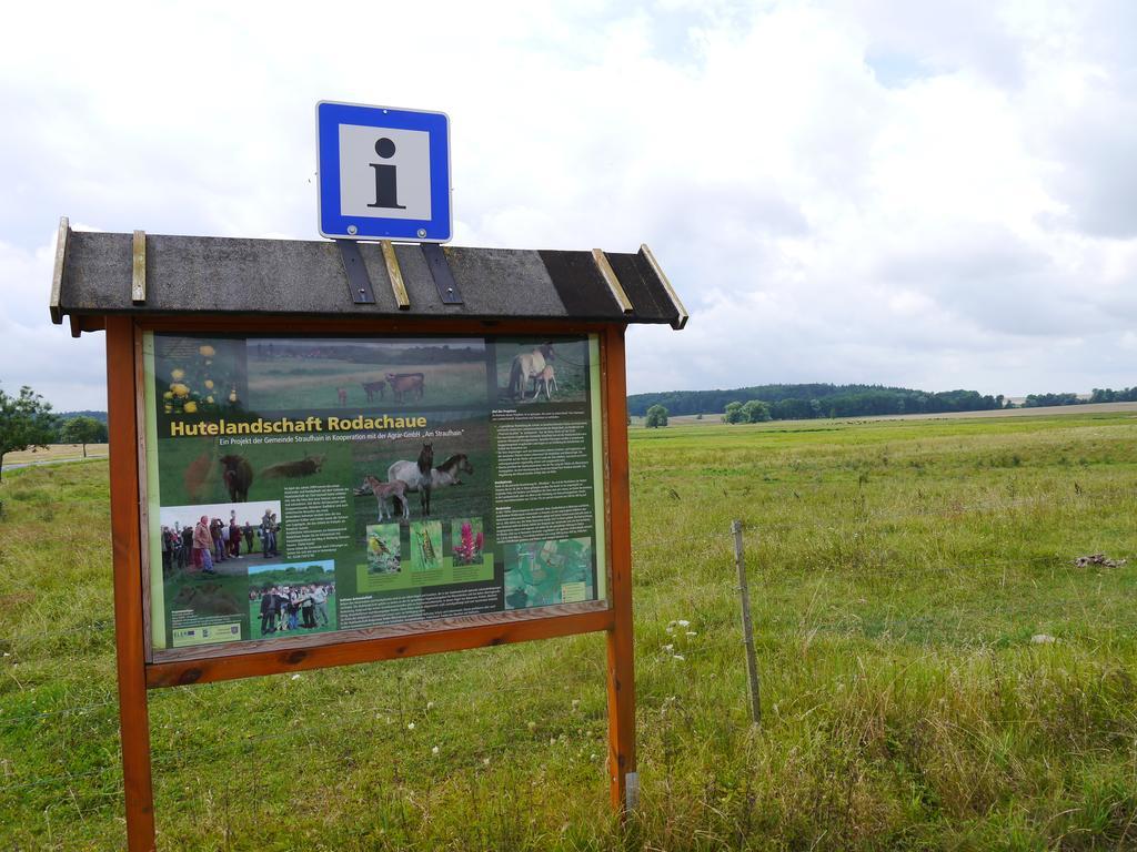 Cafe Im Hof- Bed & Breakfast Streufdorf Экстерьер фото