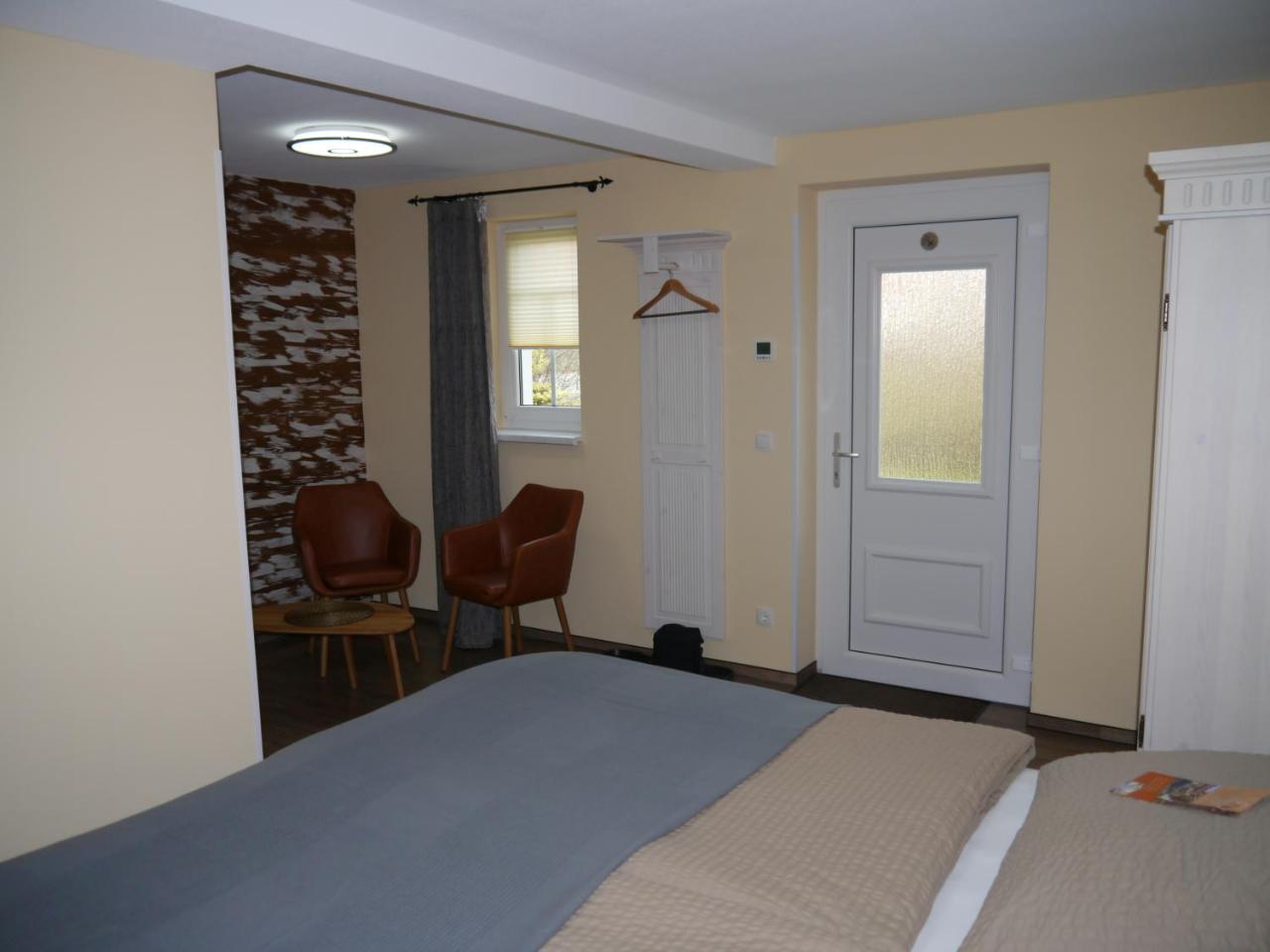 Cafe Im Hof- Bed & Breakfast Streufdorf Экстерьер фото